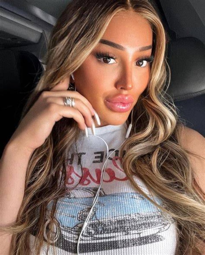 Transgender Influencer La Demi Shares Her Top Confidence, Fashion and Makeup Tips