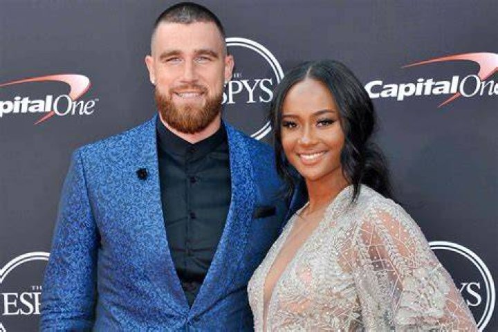 travis kelce girlfriend