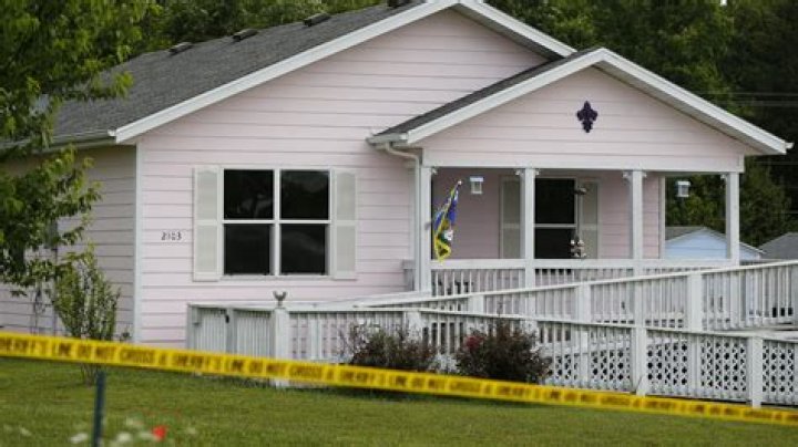Unraveling The Mystery Behind Gypsy Mom Dead Pics