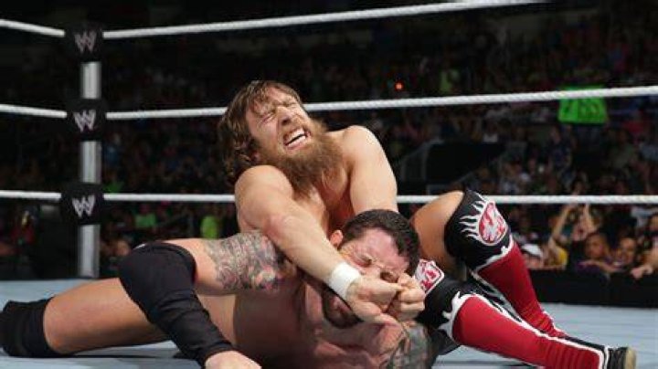 Wade Barrett v Daniel Bryan SummerSlam 2011 Cropped