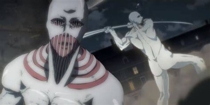 War Hammer Titan attack on