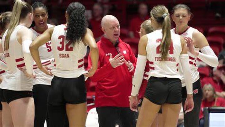 Watch: Ahead of the NCAA Tournament No.3 Wisconsin Badgers Volleyball Team Stars
Channel Inner Coach Sheffield