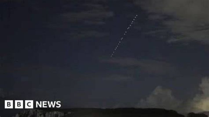 Watch: Elon Musk's SpaceX Starlink satellites spotted in Northland sky