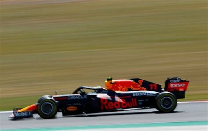WATCH: Verstappen Jokes About Visiting the Dentist Amid Red Bull’s Vibration
Issues