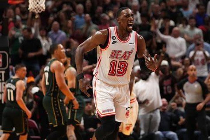 “We Love Wholesome NBA Moments”: Bam Adebayo’s Heartwarming Gesture for Mother
Drops Fans to the Floor in Awe