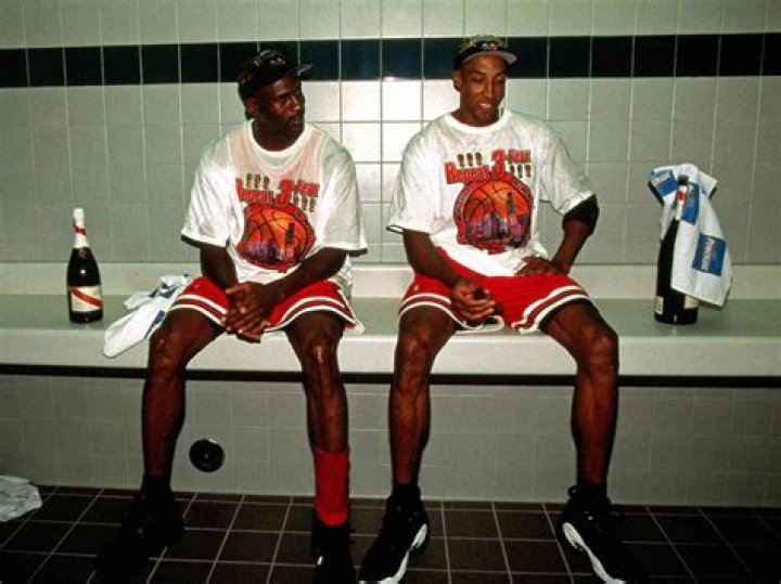 “We’re Playing Like a Bunch of P*ssies”: Burdened Michael Jordan Felt Helpless
and Despised Scottie Pippen and Co. in 1990