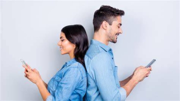 What His Texting Habits Reveal About His Feelings For You