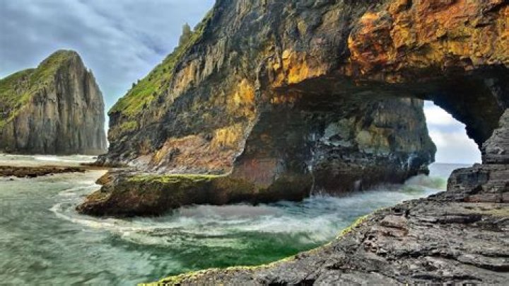 What is a cape hole?