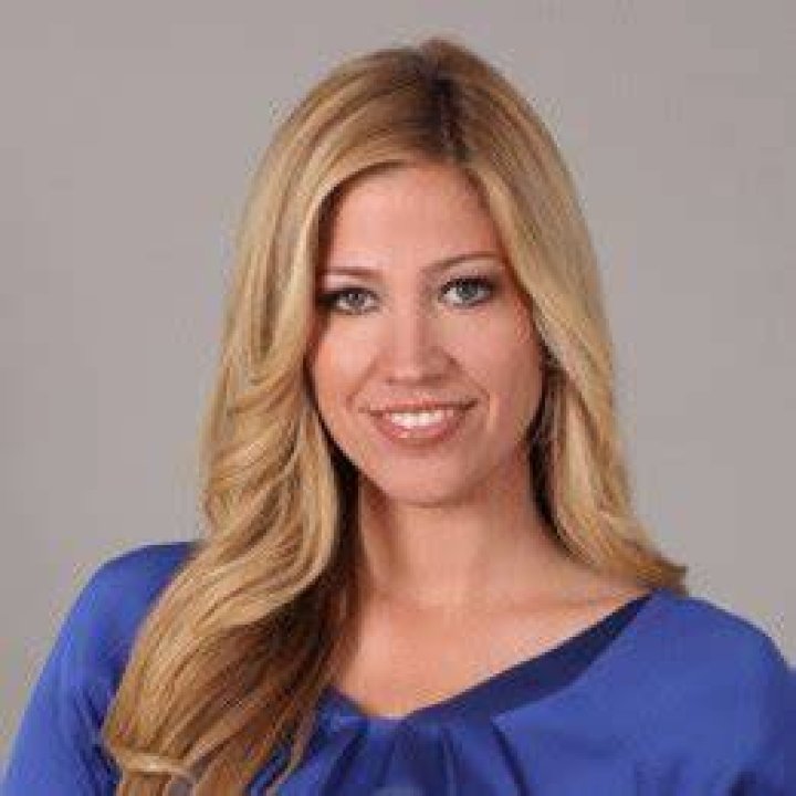 What is Meredith Marakovits’ salary, age, net worth, and is she married?