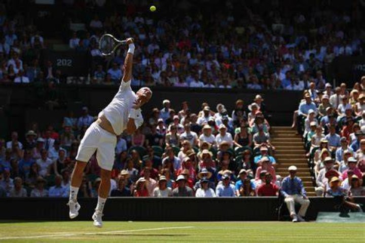 What is the fastest serve by a woman at Wimbledon?