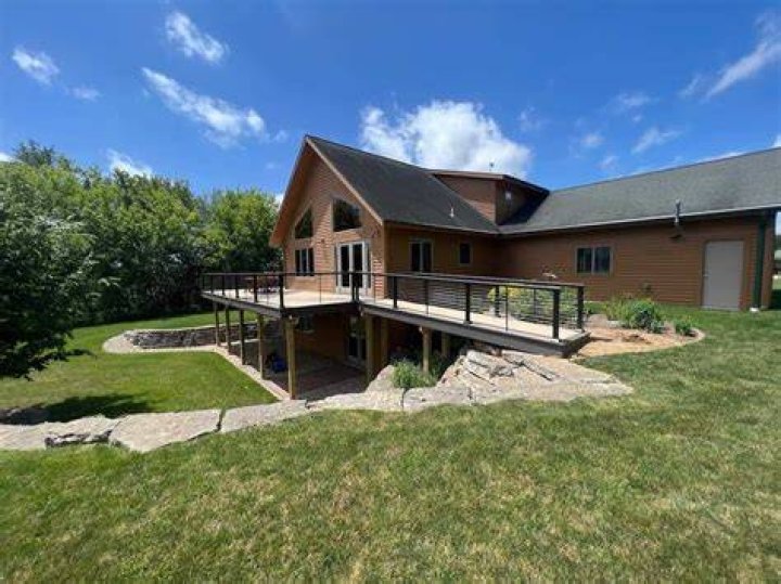 What To Consider When Building a Wrap Around Deck