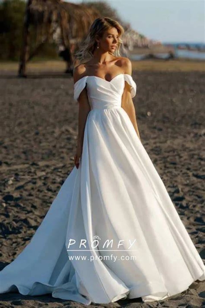 White, Clothing, Shoulder, Dress, Gown, Neck, Fashion, Wedding dress, Joint, Formal wear, 