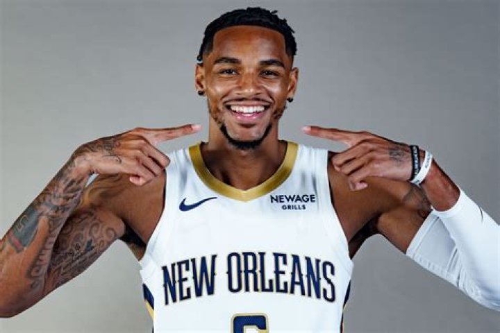 Who is Dejounte Murray's wife?