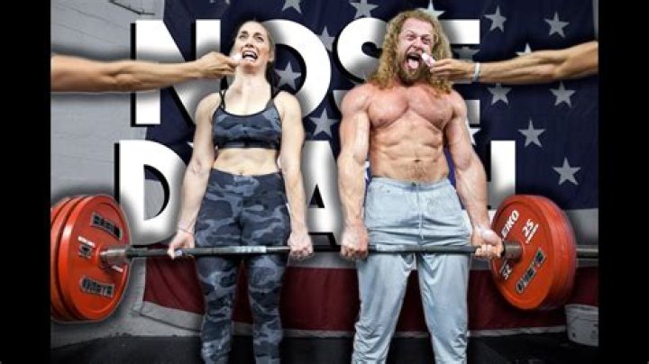 Who Is Jujimufu Wife? Get All Details About The Weightlifter Linefame