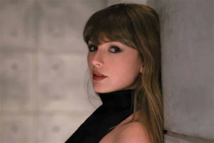 Who Is Taylor Swift's 'Question...?' About? Two Possible Theories