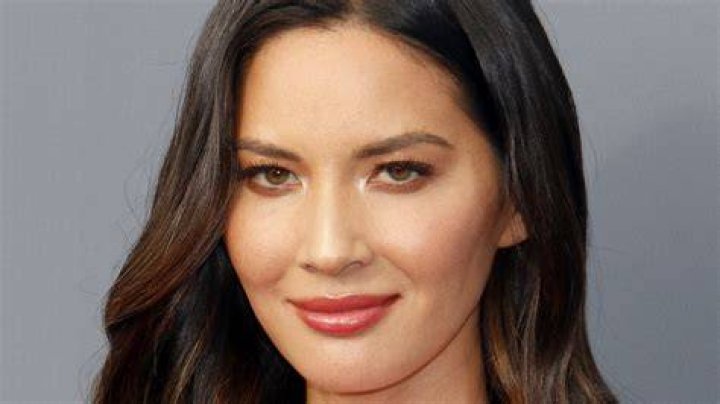 Why An Old Tweet From Olivia Munn To John Mulaney Is Coming Back To Haunt Her