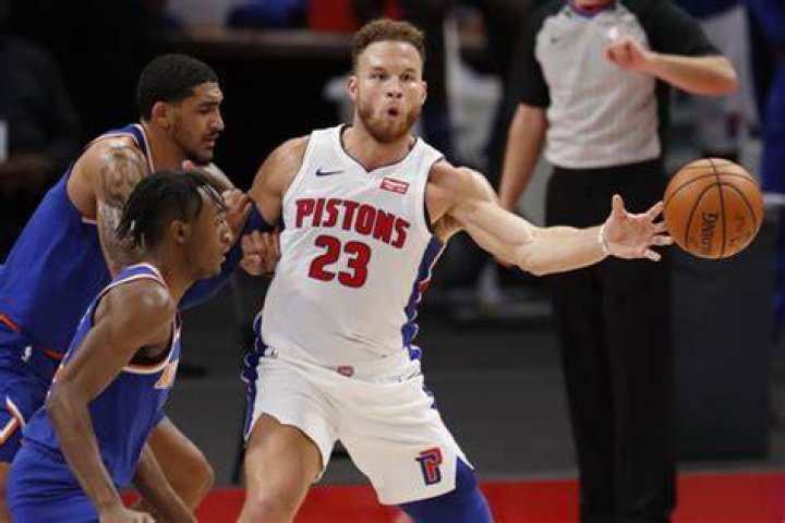 Will Blake Griffin Play Tonight? Milwaukee Bucks vs Detroit Pistons: Injury
Updates, Lineups, and Prediction By