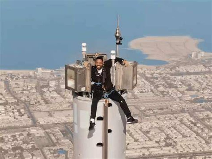 Will Smith climbed to the top of Burj Khalifa.
