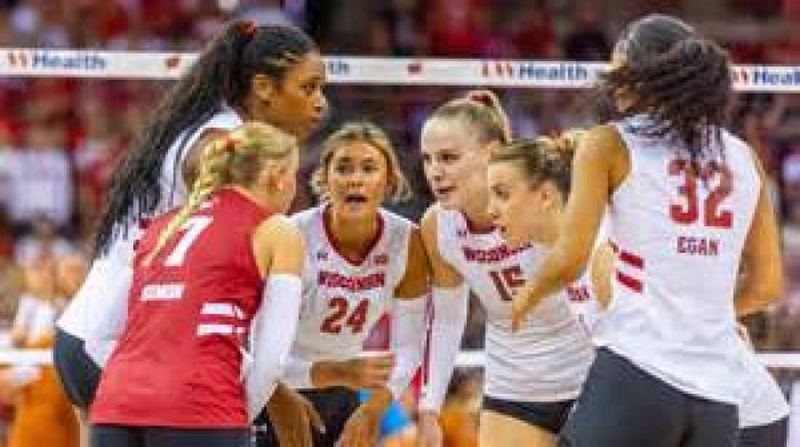 Wisconsin Badgers Volleyball Star Drops a Bombshell Days Ahead of the NCAA
Tournament