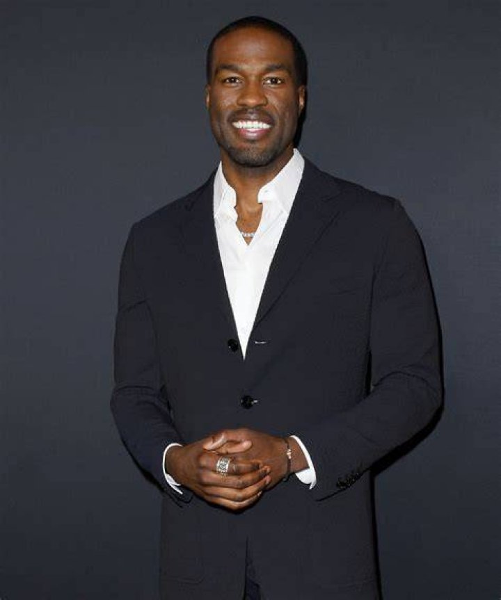 Yahya Abdul-Mateen II as Vincent Kapoor in The Martian (2022)