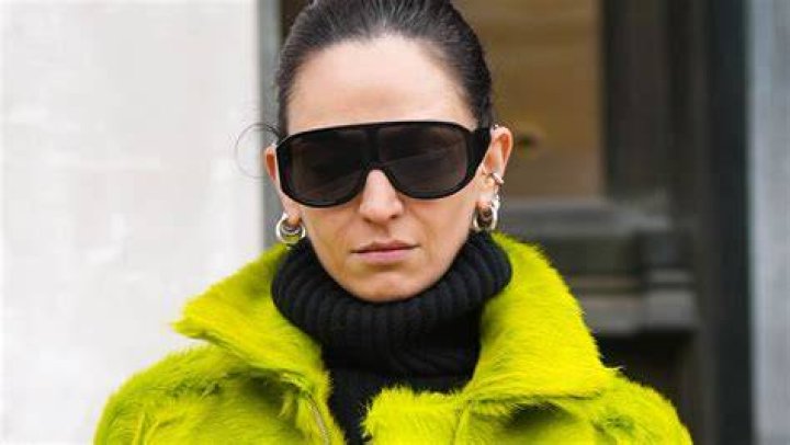 Yes, You Can Embrace Bold Chartreuse Colors Without Going Overboard