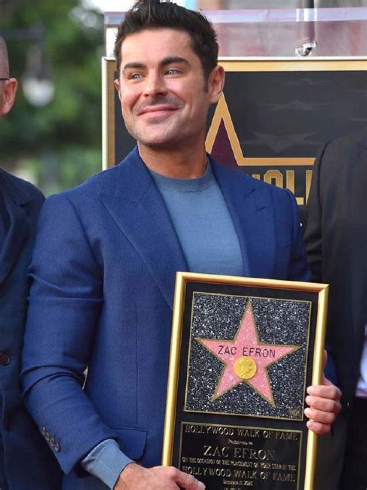 Zac Efron mentions his 17 Again co-star Matthew Perry in his speech at Hollywood Walk Of Fame