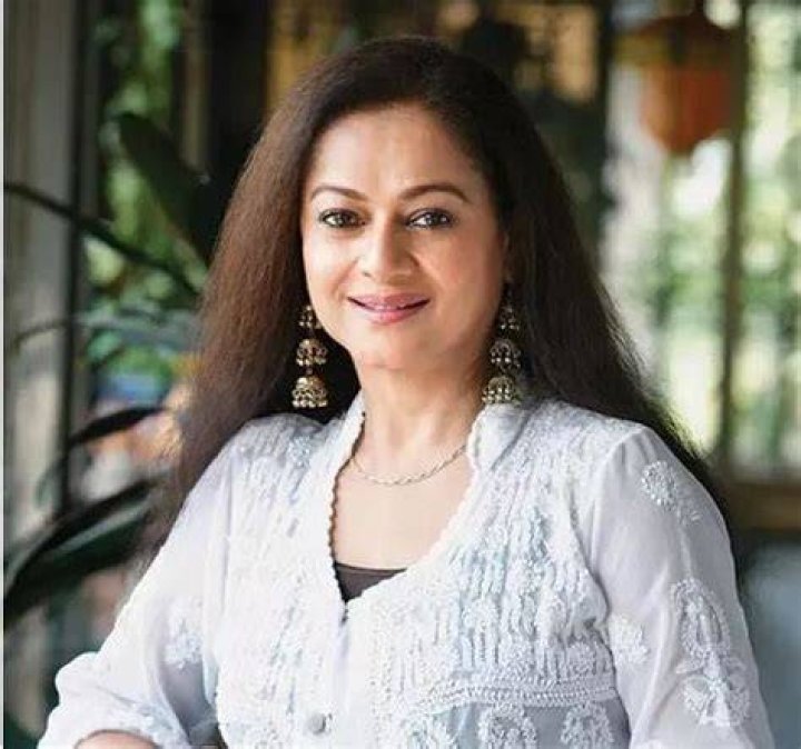 Zarina Wahab Wiki [Actress] Biography, Wikipedia, Age, Family, Boyfriend, Net Worth, Photos And More