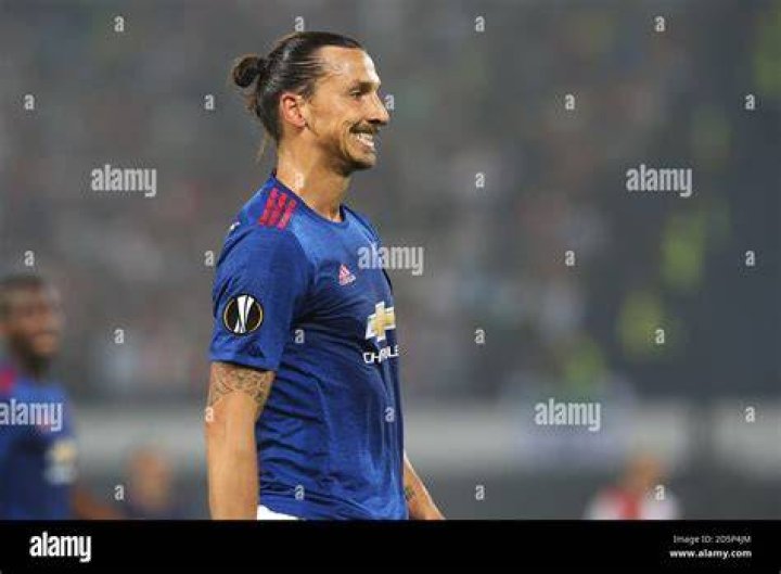 Zlatan Ibrahimovic looks dejected after missing his penalty during the Italian Serie A match between AC Milan and Hellas Verona. Photo by Mattia Ozbot.