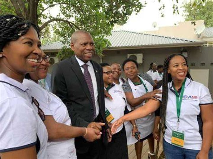 Zweli Mkhize age, children, wife, health, education, party, current office, contact details and latest news