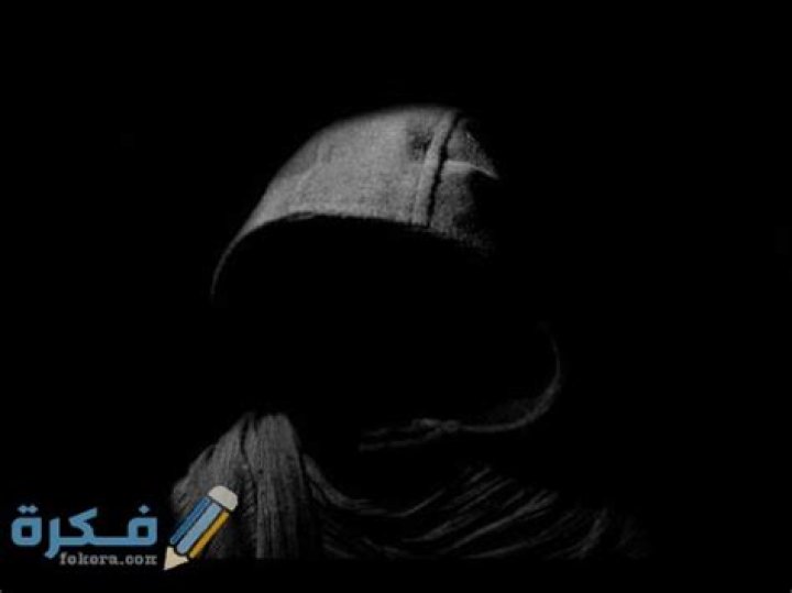 تفسير رؤية رجل يرتدي ملابس سوداء في المنام