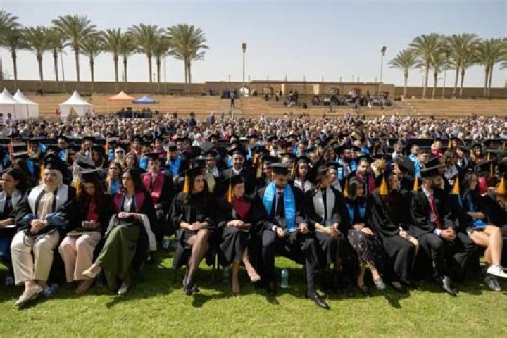 منحة الجامعة الامريكية لطلاب الثانوية العامة 2024