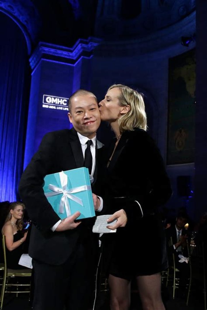 時尚圈最知名的好友組合總盤點！18對Icon級設計師、超模與攝影師的真摯友誼故事